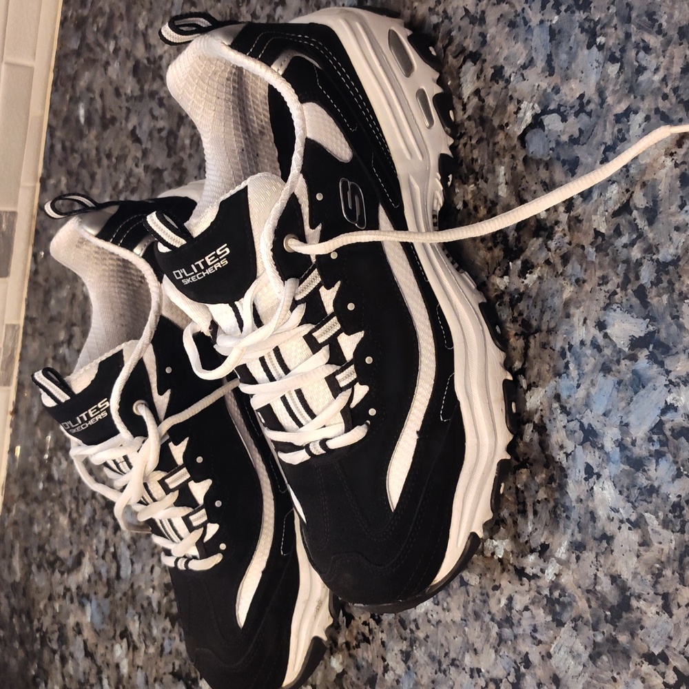 Skechers Sport Men's D'Lites Sneakers (Size Men's 8.5)